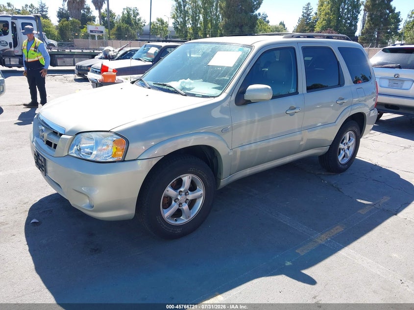 2005 MAZDA TRIBUTE auction photo 2