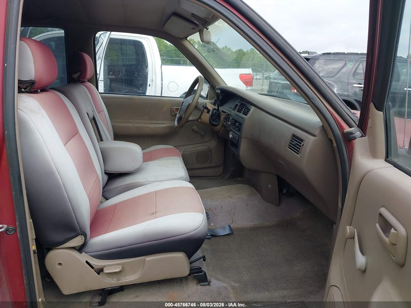 1996 TOYOTA T100 auction photo 5