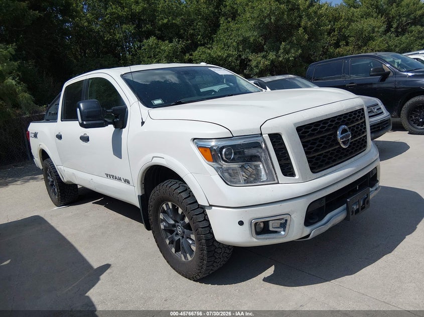 2018 NISSAN TITAN auction photo 1