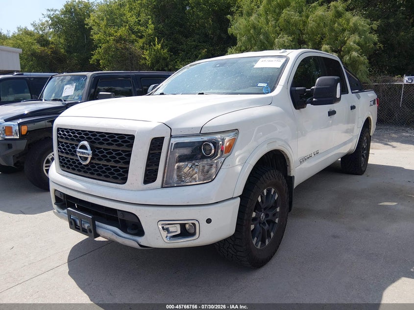 2018 NISSAN TITAN auction photo 2