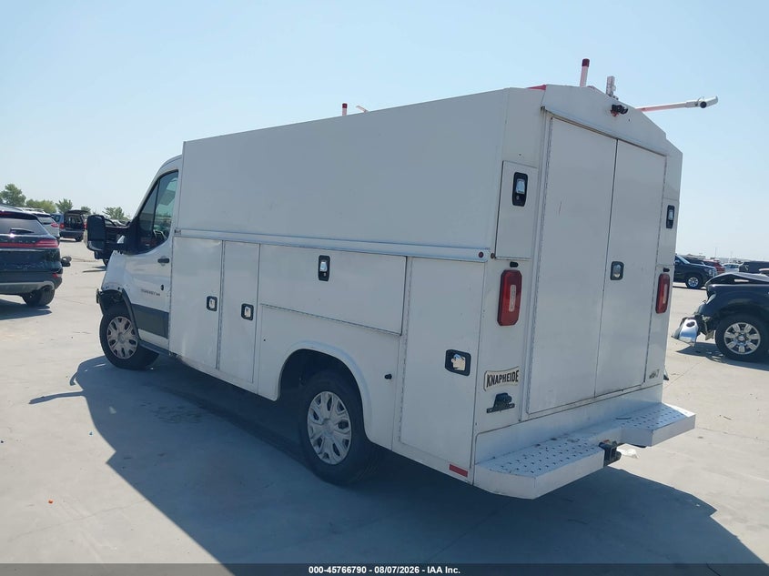 2018 FORD TRANSIT-350 CUTAWAY auction photo 3
