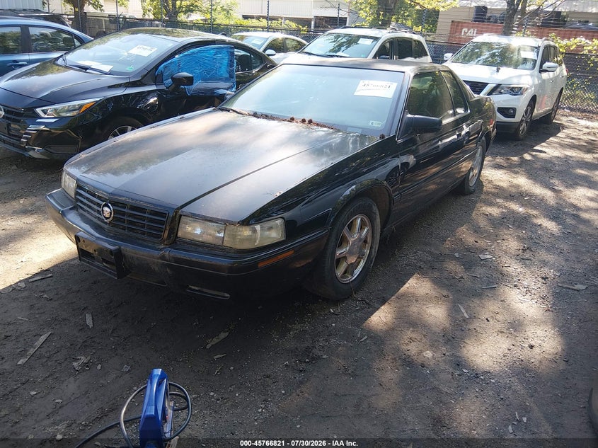 2001 CADILLAC ELDORADO auction photo 2
