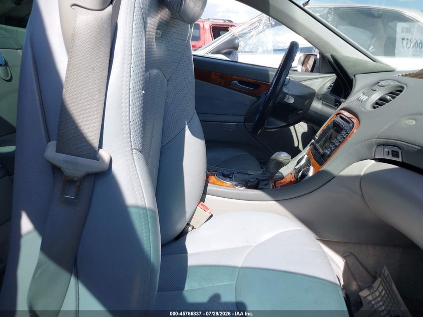 2004 MERCEDES-BENZ SL 55 AMG auction photo 5