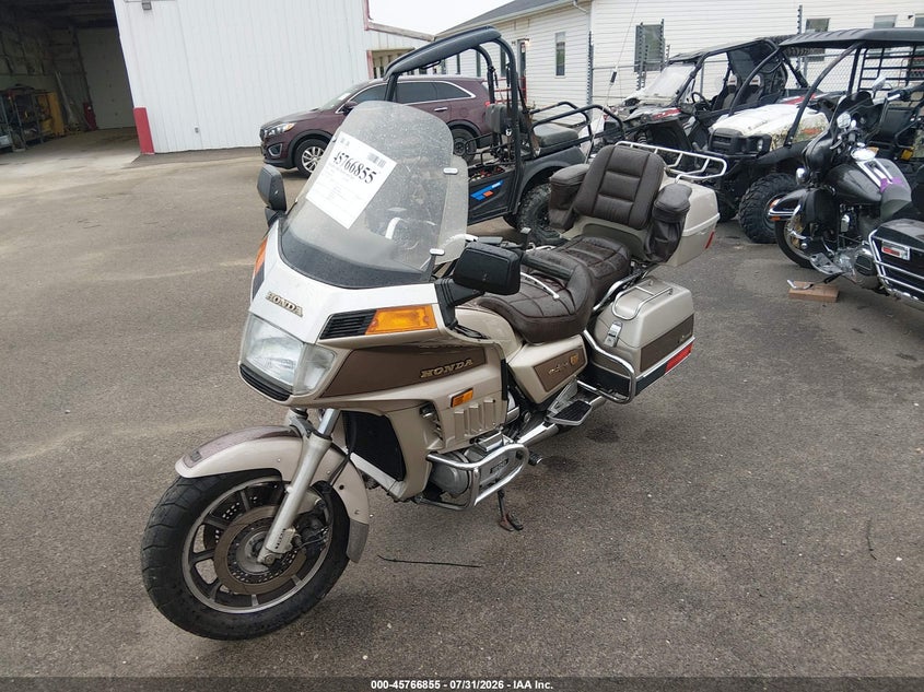 1985 HONDA GL1200 auction photo 2