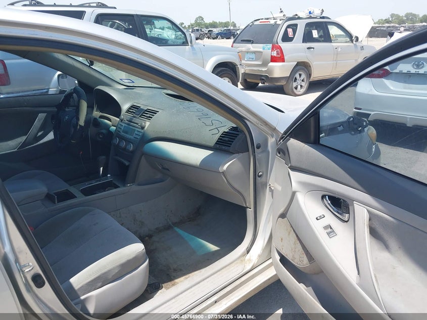 2010 TOYOTA CAMRY auction photo 5