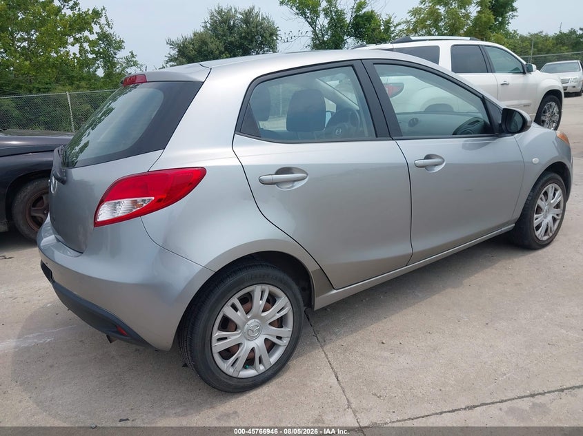 2011 MAZDA MAZDA2 auction photo 4