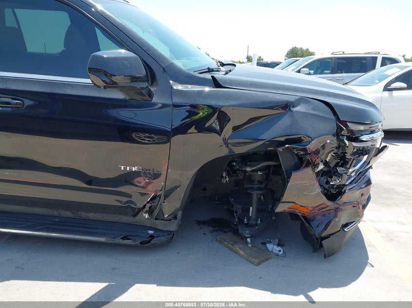 2025 CHEVROLET TAHOE auction photo 6