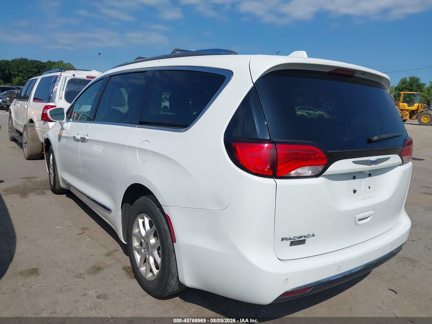 Vin: 2c4rc1bg8lr128043, lot: 46265718, chrysler pacifica touring l 20203