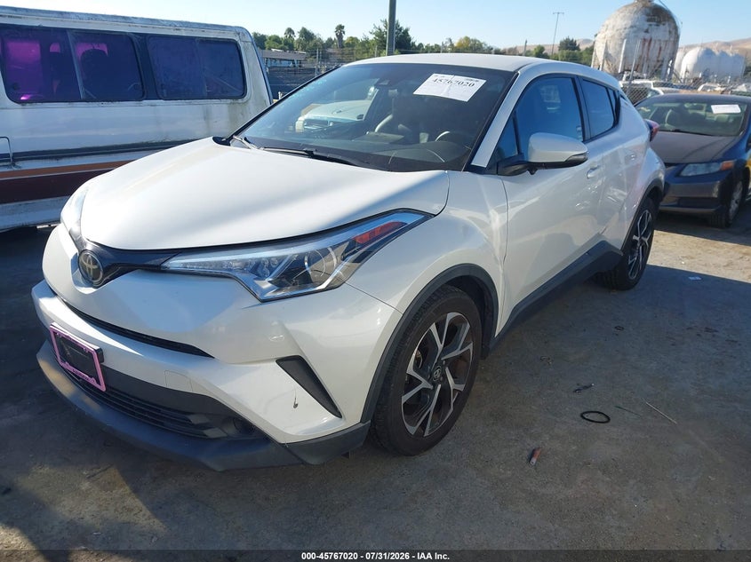 2018 TOYOTA C-HR auction photo 2