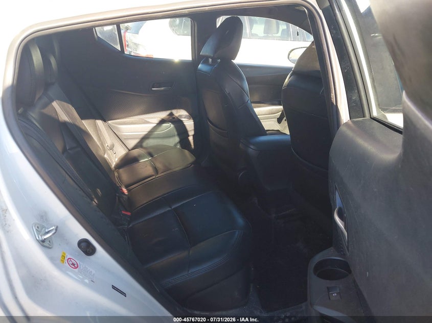 2018 TOYOTA C-HR auction photo 8
