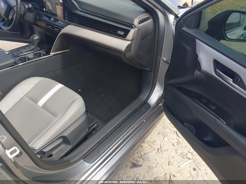 TOYOTA CAMRY - zdjęcie 5