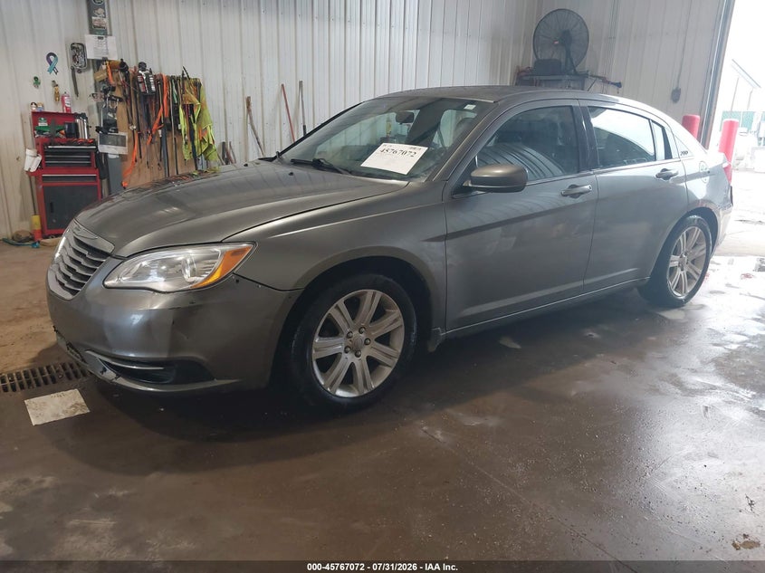 Vin: 1c3ccbab9dn670370, lot: 46265821, chrysler 200 lx 20132