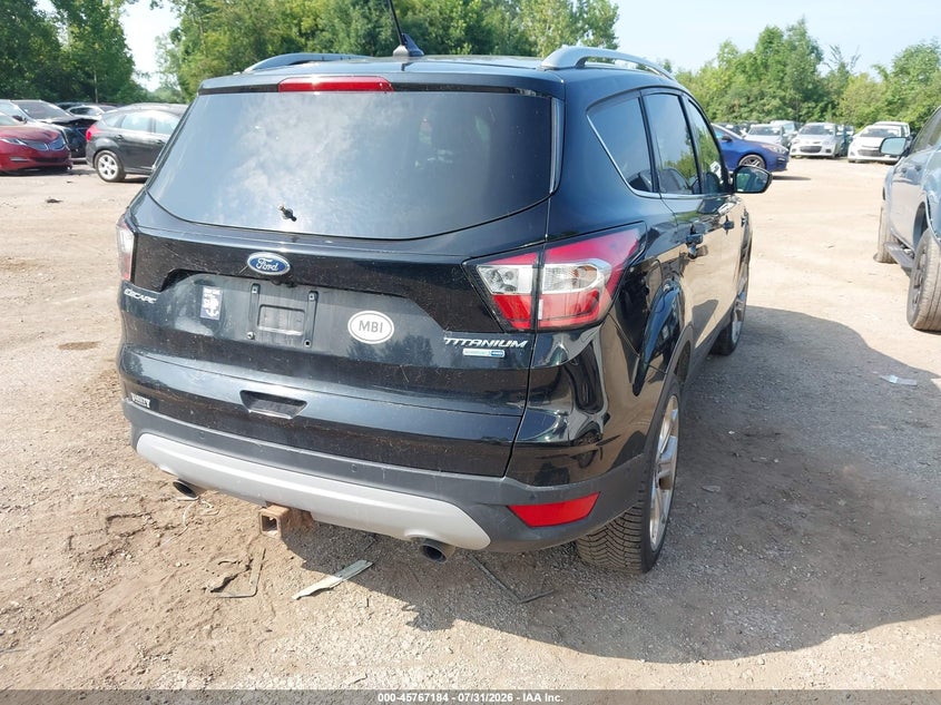 Vin: 1fmcu9j90jua21603, lot: 46265933, ford escape titanium 20184