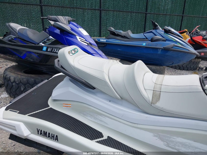 2025 YAMAHA WAVERUNNER auction photo 8