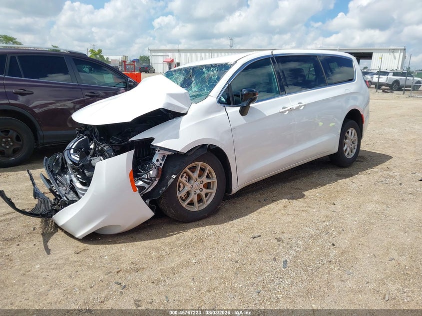 Vin: 2c4rc1cg8sr613814, lot: 46265972, chrysler voyager lx 20252