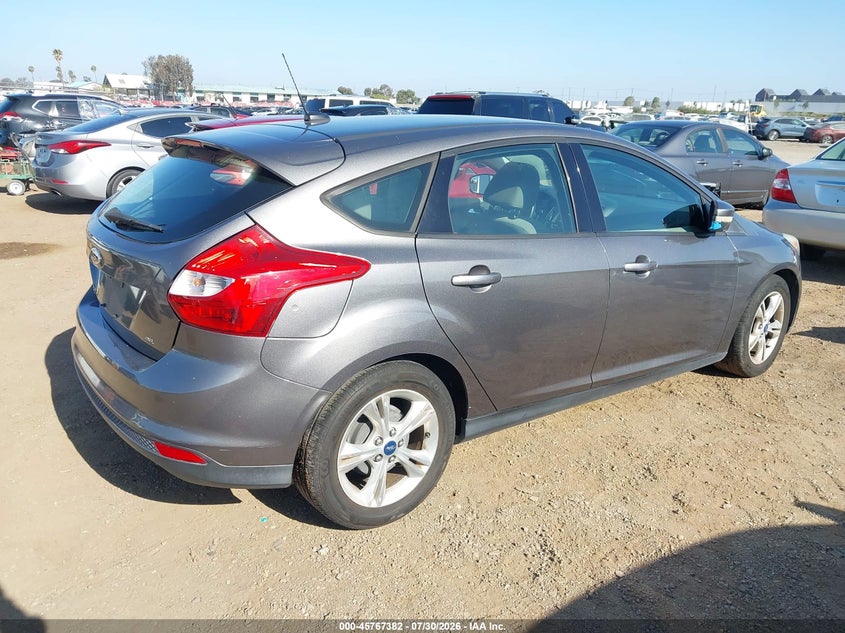 Vin: 1fadp3k21dl374771, lot: 46266131, ford focus se 20134