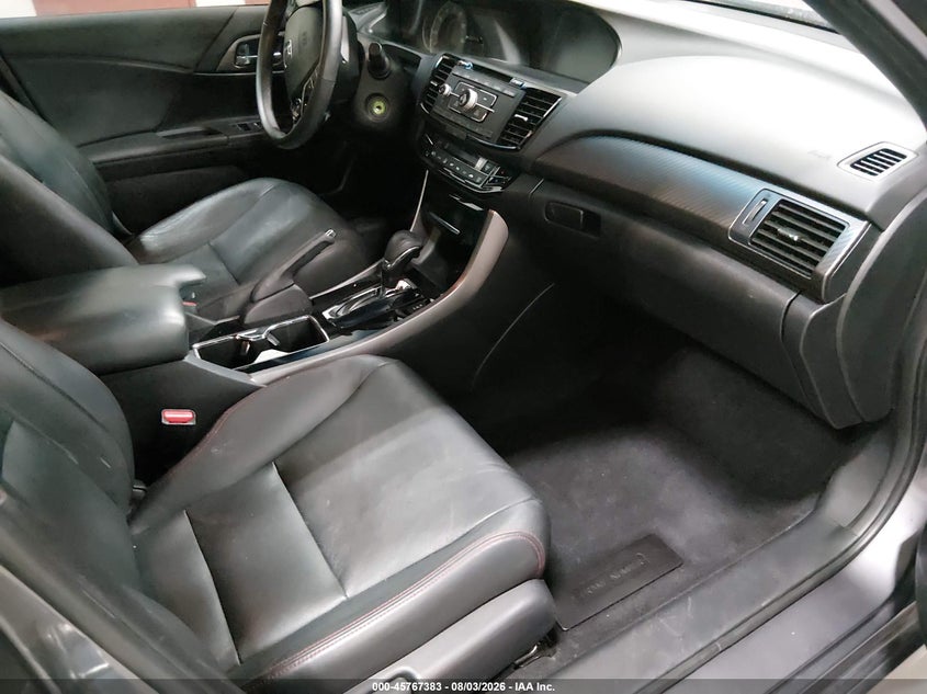 2017 HONDA ACCORD auction photo 5