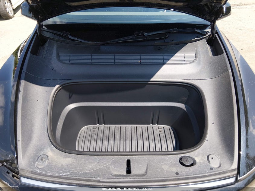 TESLA MODEL Y - zdjęcie 10