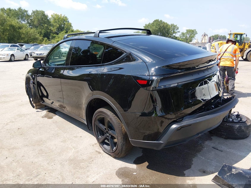TESLA MODEL Y - zdjęcie 3