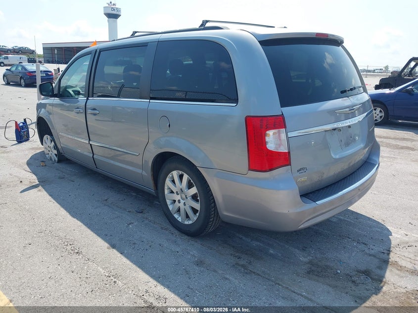 Vin: 2c4rc1bg1fr565452, lot: 46266158, chrysler town & country touring 20153