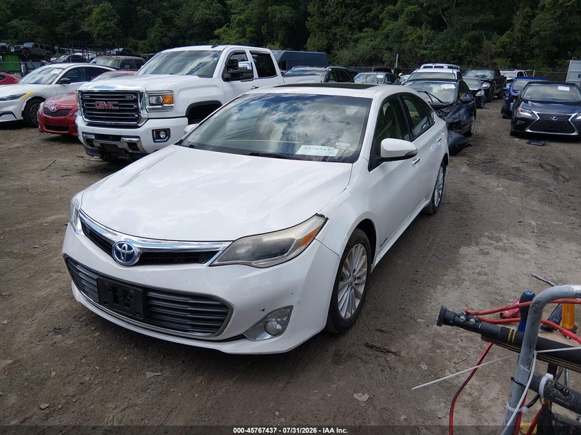 2015 TOYOTA AVALON HYBRID auction photo 2