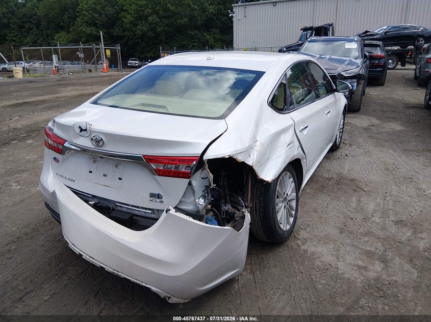 2015 TOYOTA AVALON HYBRID auction photo 4