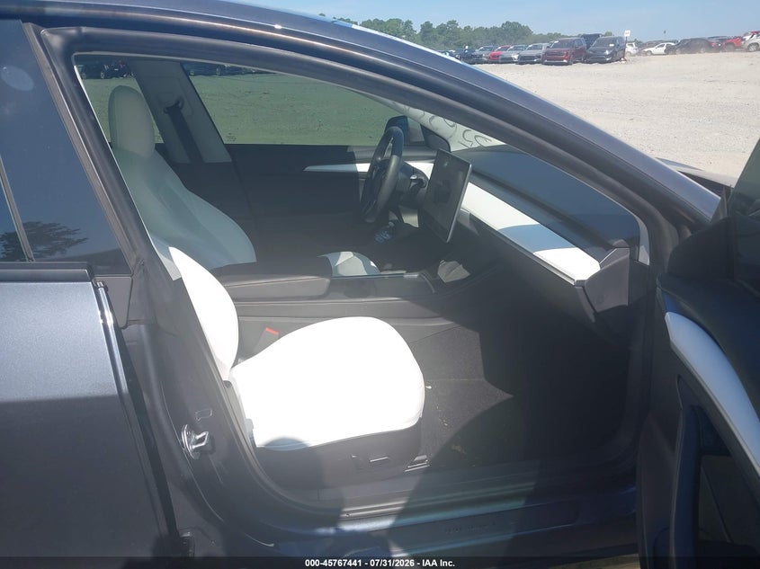 2022 TESLA MODEL 3 auction photo 5