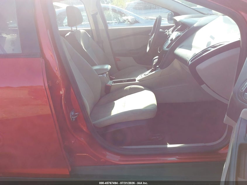 2018 FORD FOCUS auction photo 5