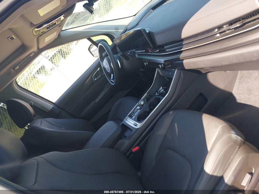 2026 KIA CARNIVAL MPV HYBRID auction photo 5