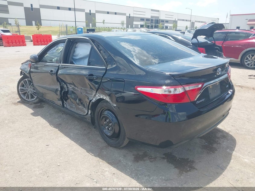TOYOTA CAMRY - zdjęcie 3