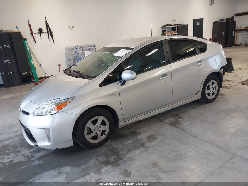 Vin: jtdkn3du7d0350112, lot: 46266348, toyota prius three 20132