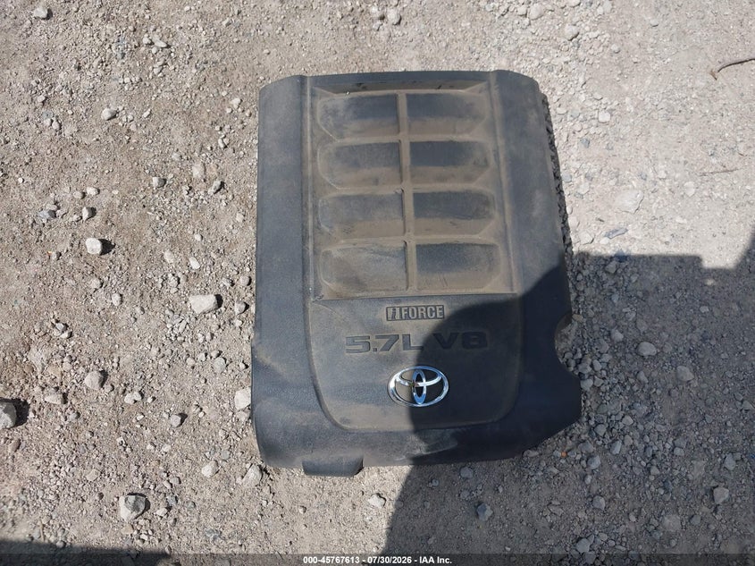 TOYOTA TUNDRA - zdjęcie 12