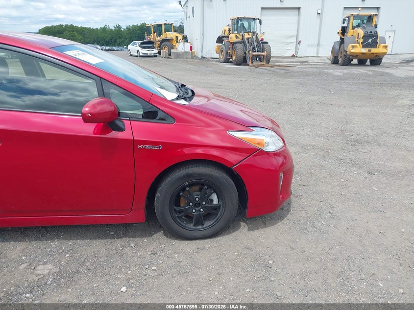 2012 TOYOTA PRIUS auction photo 6