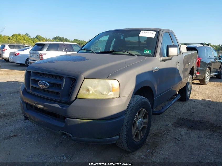 2004 FORD F-150 auction photo 2