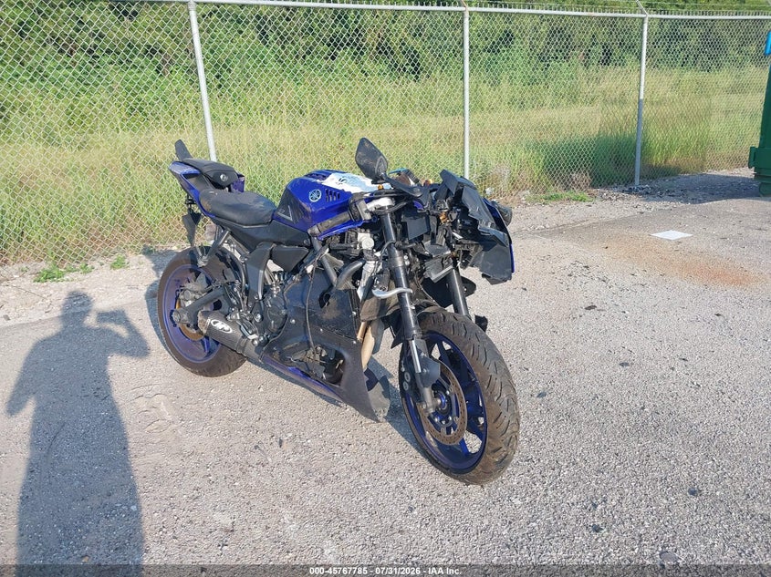 2022 Yamaha Yzfr7