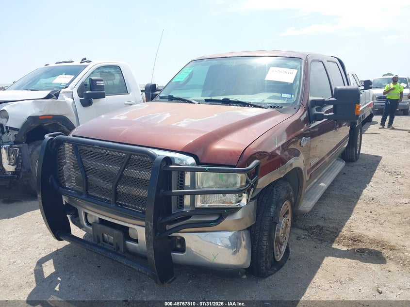 2005 FORD F-350 auction photo 2