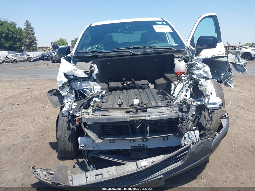 2024 CHEVROLET SILVERADO EV auction photo 6