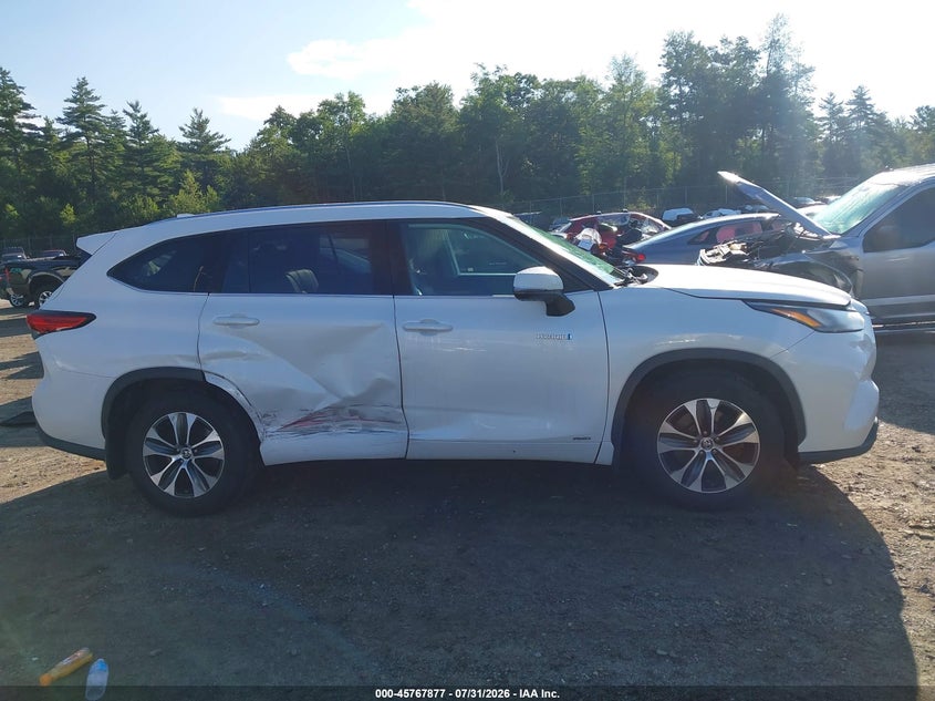 TOYOTA HIGHLANDER - zdjęcie 13