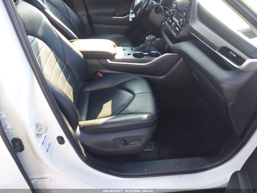 TOYOTA HIGHLANDER - zdjęcie 5