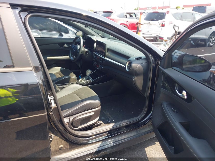 2023 KIA FORTE auction photo 5