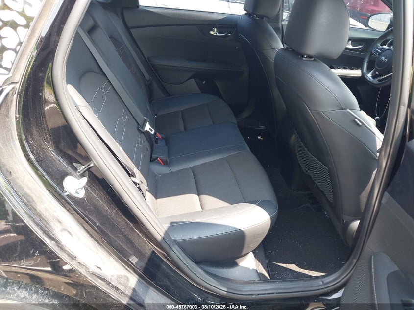 2023 KIA FORTE auction photo 8