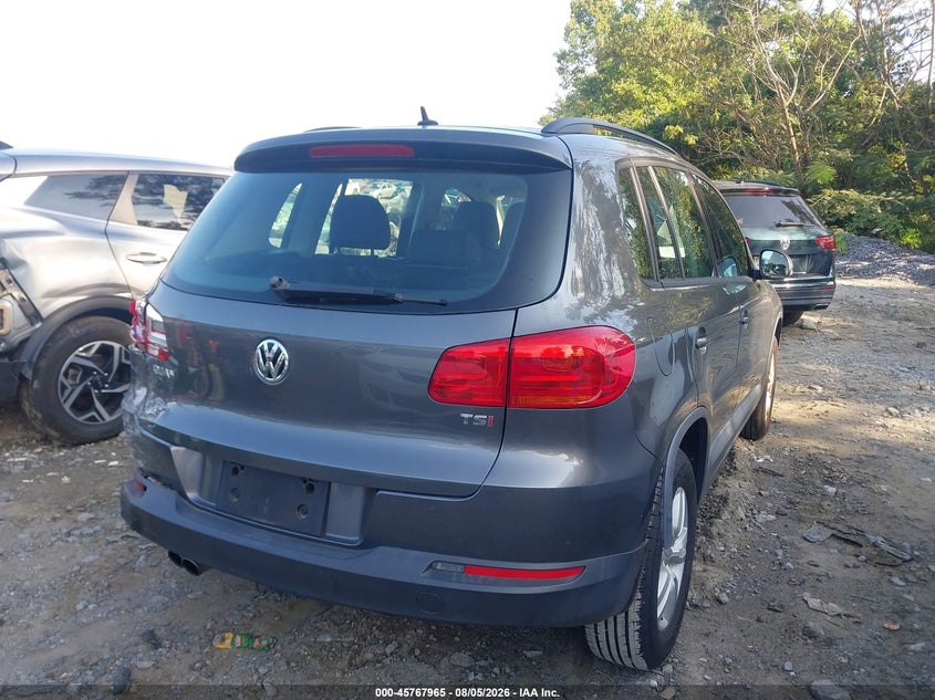 2016 VOLKSWAGEN TIGUAN auction photo 4