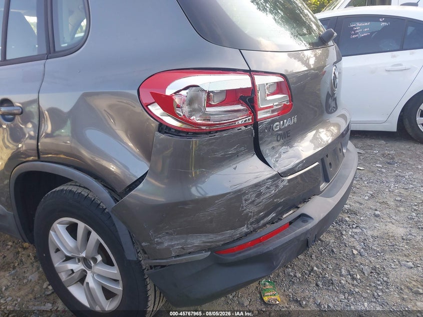 2016 VOLKSWAGEN TIGUAN auction photo 6