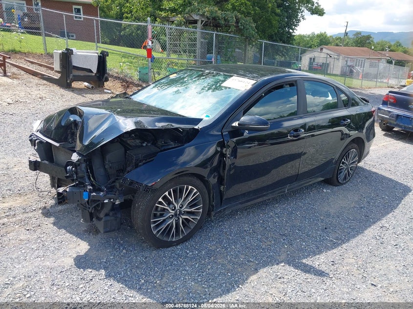 2023 KIA FORTE auction photo 2