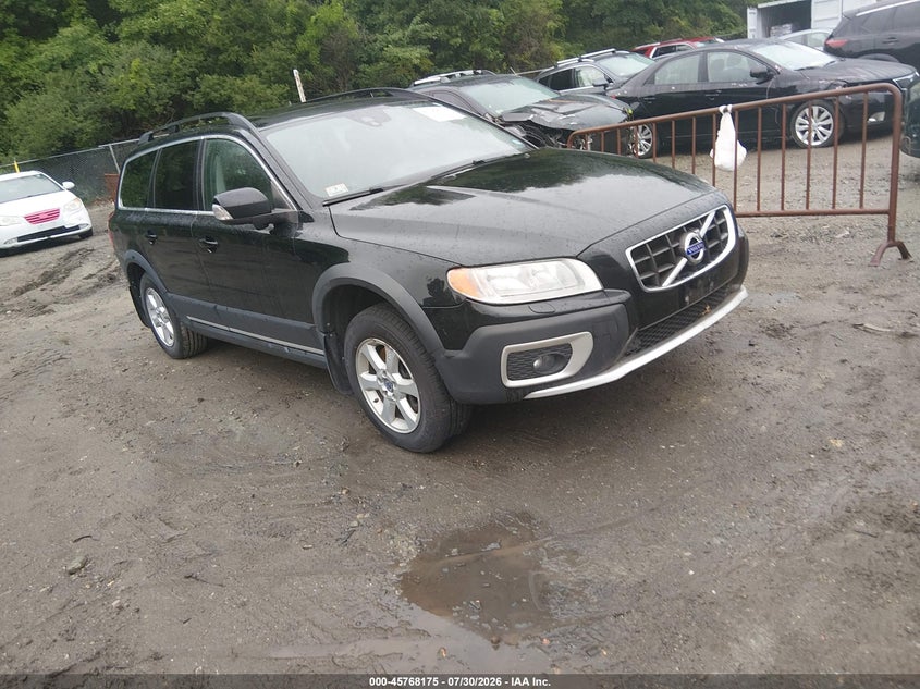 2013 VOLVO XC70 auction photo 1