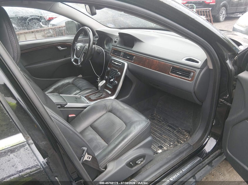 2013 VOLVO XC70 auction photo 5