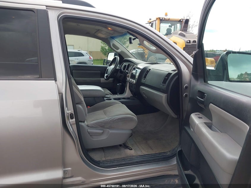 2008 TOYOTA SEQUOIA — zdjęcie 5