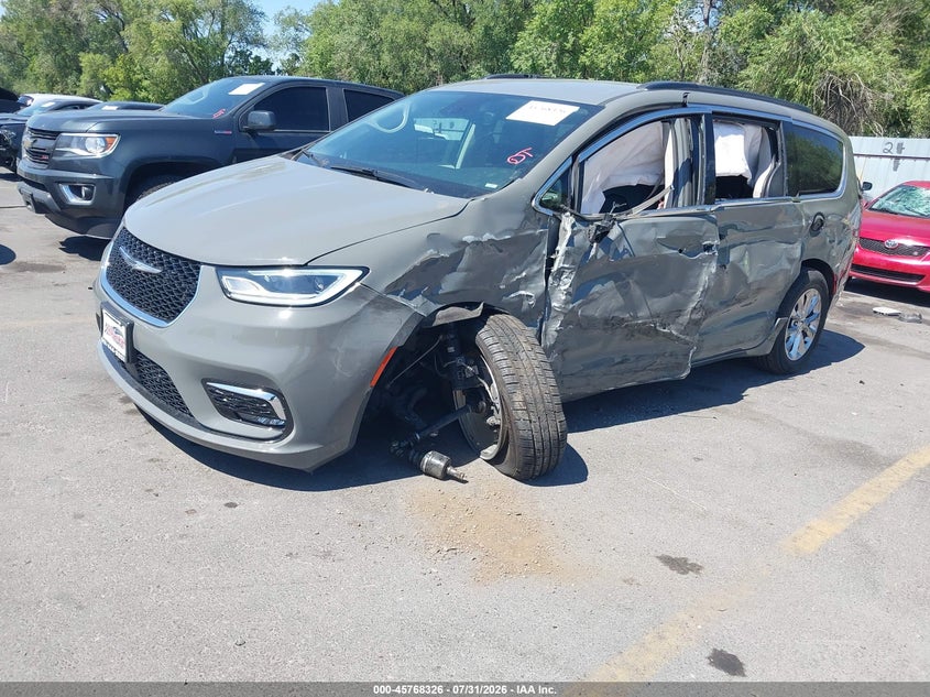 Vin: 2c4rc3bgxnr127006, lot: 46267075, chrysler pacifica touring l awd 20222