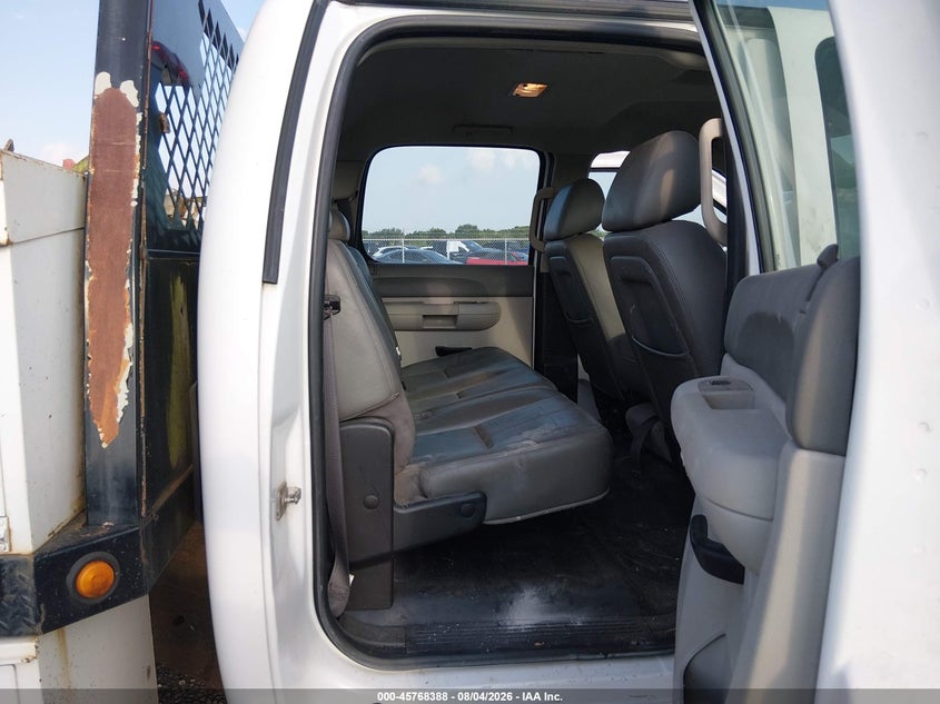 2011 CHEVROLET SILVERADO 3500HD CHASSIS auction photo 7