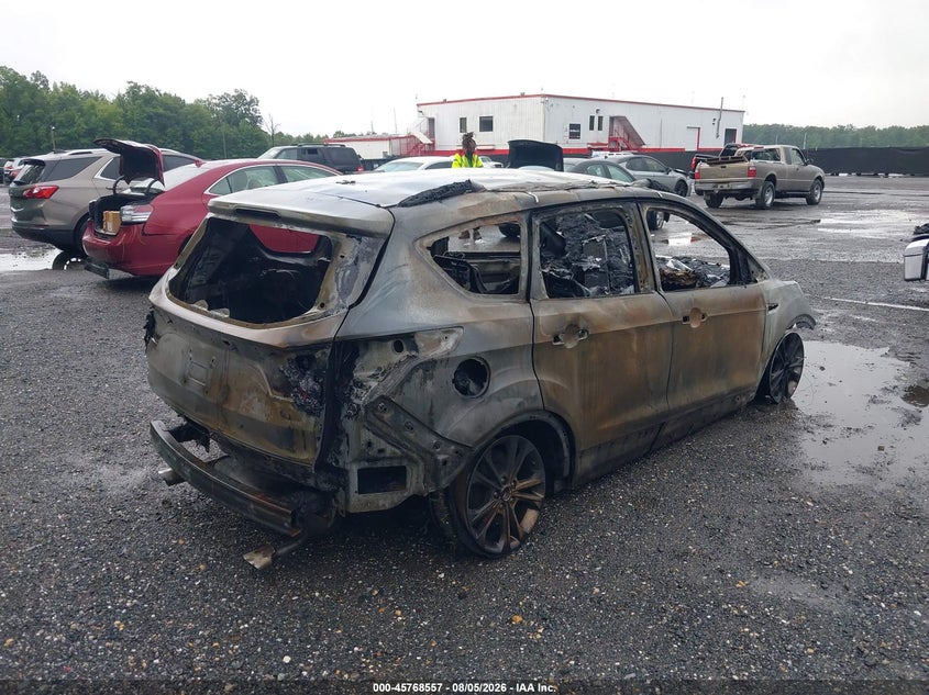 Vin: 1fmcu9gdxjuc40404, lot: 46267306, ford escape se 20184